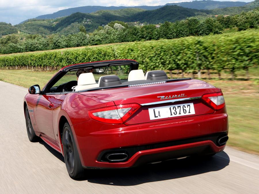  Maserati GranCabrio Sport 2011 года  (фото 32 из 107)
